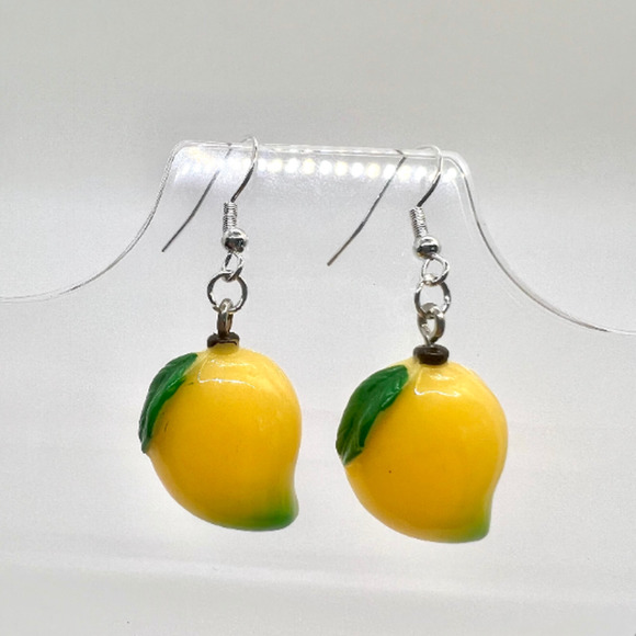 Mango Earrings - Sliced Fruit Earrings - Summer Earrings - Food Earrings - Fun - Picture 1 of 6